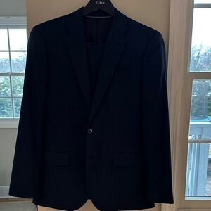 J. Crew Men's Navy blue Ludlow Suit.